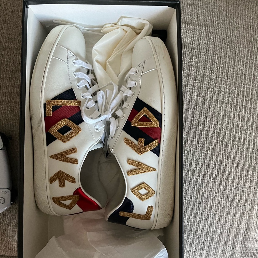 GUCCI Ace Embroidered Love